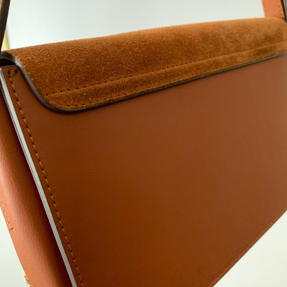 Circle Ring Brown Crossbody Bag - Picture 8 of 8